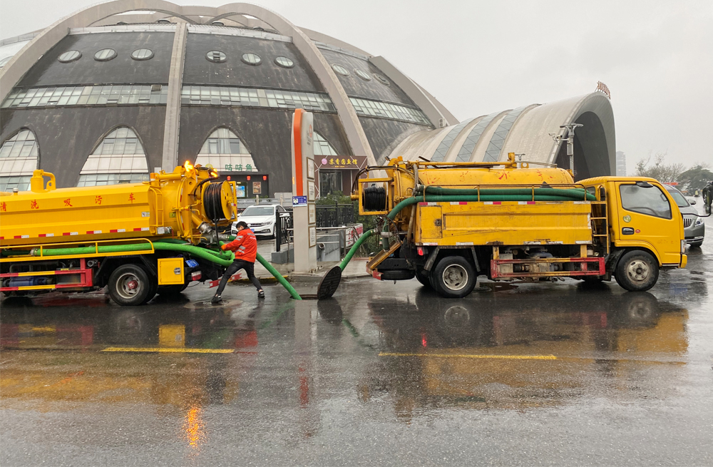 271大庄村商场管道清淤
