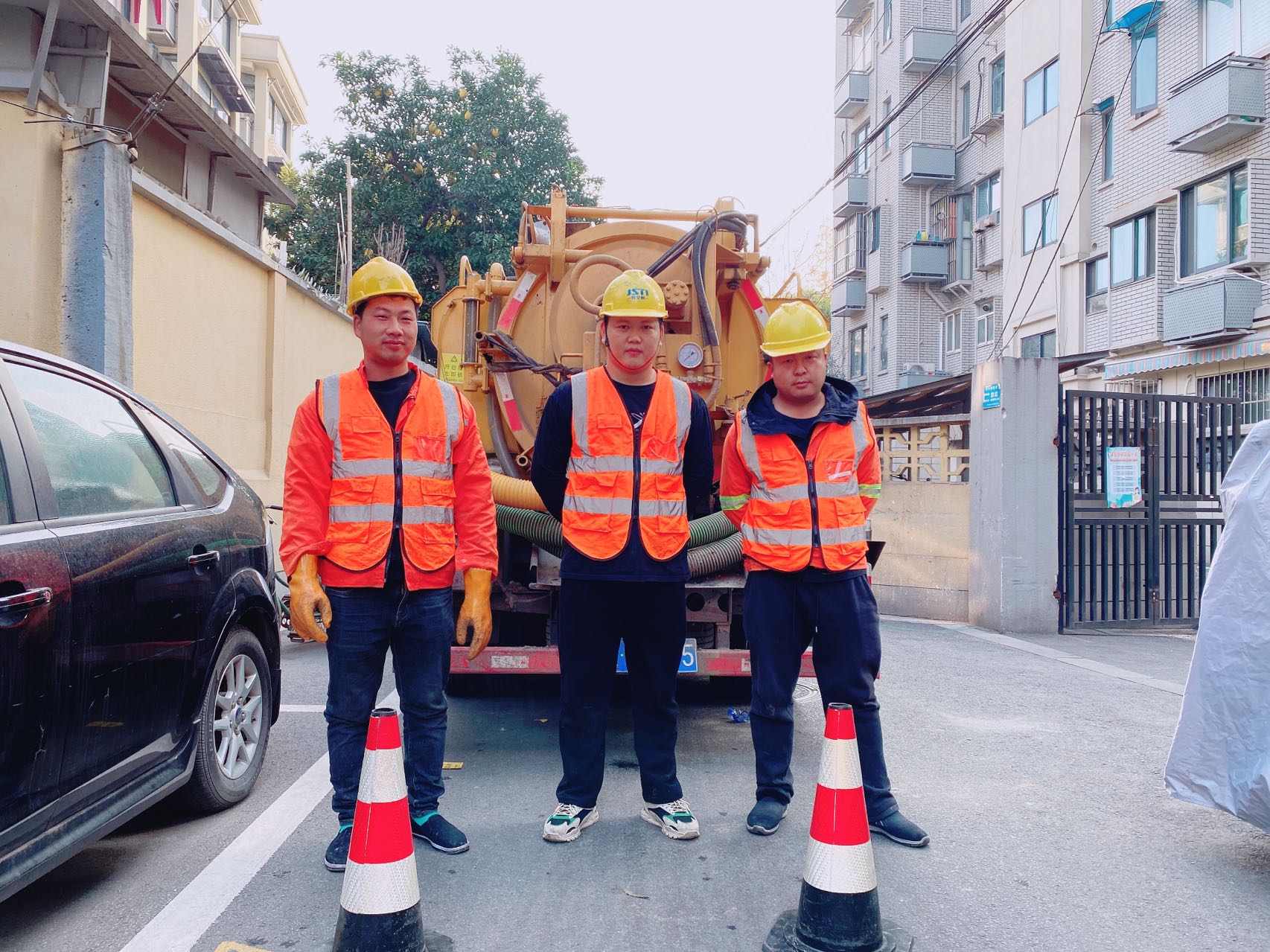 大庄村南京某小区管道清淤检测施工